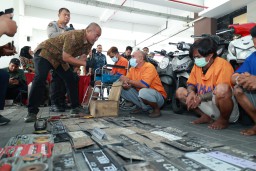 Polda Jatim Berhasil Ungkap Jaringan Curanmor Lintas Kota, Amankan 134 Ranmor