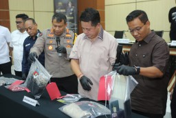 Polda Jatim Berhasil Ungkap Misteri Koper Merah di Ngawi Dalam Waktu 3 Hari