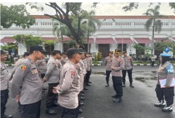 Kapolsek Wiyung Mengajak Seluruh Anggotanya Pentingnya Soliditas Tim, Meningkatkan Profesionalisme