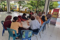 Polsek Rungkut Telah Menggelar Giat "Jumat Curhat" di Wilayah Rungkut, Kelurahan Wonorejo