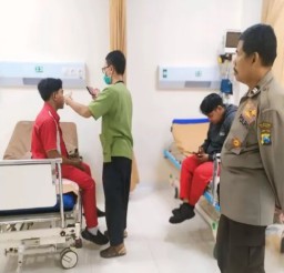 Diduga pengeroyokan Dua Petugas SPBU Sampai Babak Belur di Jalan Dinoyo Surabaya