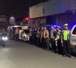 Polsek Rungkut Bersama Tiga Pilar Giat Patroli di Wilayah Rungkut Selama Libur Panjang dan Cuti Bersama.