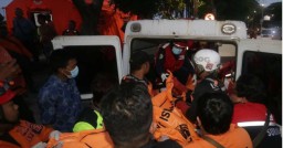 Jasad Seorang Pria Paruh Baya Tenggelam di Kali Jagir Berhasil di Temukan Oleh Tim Sar Gabungan