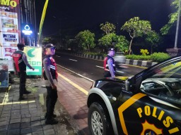 Polsek Kuta Selatan Gelar Blue Light Patrol untuk Menjaga Keamanan Malam Hari