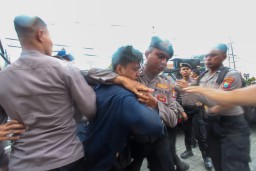 Demo Mahasiswa di DPRD Jatim, Oknum Polrestabes Diperiksa Propam Polda Jatim