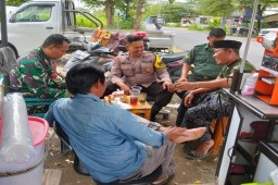 Polsek Wiyung Laksanakan Giat Tingkatkan Sambang dan Dialogis dengan Warga