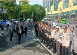 Polsek Gayungan Gelar Pengamanan Aksi ( DPW FSMI)