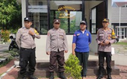 Polsek Sukomanunggal Gelar Meningkatkan Patroli Keamanan dan Ketertiban di Perumahan Darmo Baru