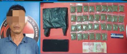 Satresnarkoba Polres Pelabuhan Tanjung Perak Amankan Seorang Penjaga Warkop Kedapatan Simpan Ganja Kering
