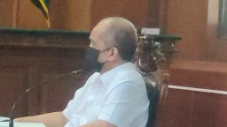 Sidang Terdakwa Notaris Dadang , Beragendakan Pemeriksaan Terdakwa