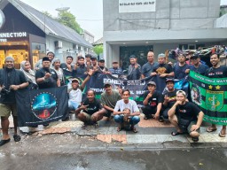 Kembali Menyemarakkan di Bulan Suci Romadhan Jamaah Shirothol Mustakim Bersama Bonek Simo Rejo