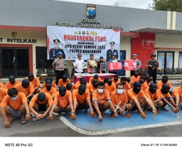 Polres Bangkalan Gelar Konferensi Pers Ungkap Kasus dalam Oprasi Pekat Semeru 2025