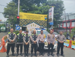 Pos Pengamanan Oprasi Ketupat 2025, Polsek Sukomanunggal Giat Menjelang Hari Raya Idul Fitri 1446 H.