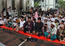 YSYS di Masjid AL FIIL Gelar Cinta Ramadhan Bersama Anak Yatim
