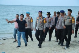 Pastikan Keamanan dan Kenyamanan Pengunjung, Kapolres Bangkalan Safari Ke Pantai Tengket.