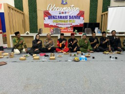 Luar Biasa Pesilat Sekecamatan Simokerto Kompak Anti Tawuran Sepakat Wani Jogo Suroboyo