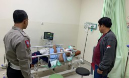 Digegerkan Suka Gosip, Pria di Menganti Di Bacok Tetangganya.