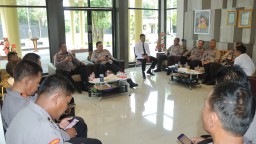 Kapolres Nganjuk Soroti Optimalisasi Pelayanan dan Keamanan Sejak Pagi hingga Dini Hari