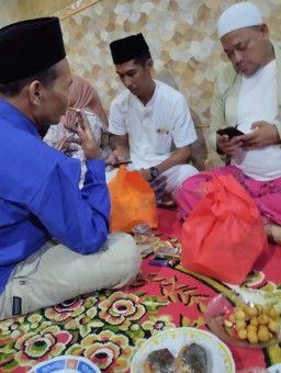 Umar Faruq, Pimpinan Redaksi Media Jatiminvestigasinews.id Gelar Tasyakuran Walimatul Safar Haji