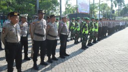 Polres Nganjuk Gelar Apel Pasukan dan Patroli Skala Besar Amankan Malam Takbiran Idul Adha 1446 H