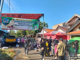Qurban dan Keberkahan Hari Jumat: AMI Tebar Kasih di Kantor DPP yang Baru