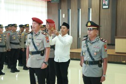 Polres Gresik Gelar Serah Terima Jabatan Kasat Resnarkoba dan Kasat Tahti Polres Gresik
