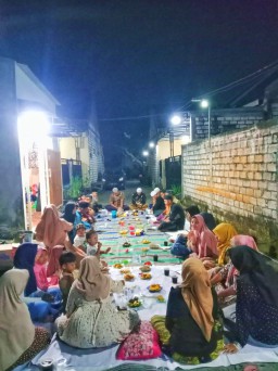 Rutinitas Warga Ngablak Rejo Gresik Gelar Istigosah dan Doa Bersama