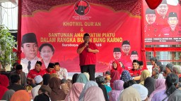 Penuh Haru, PDIP dan Bamusi Surabaya Santuni Anak Yatim Peringati Bulan Bung Karno