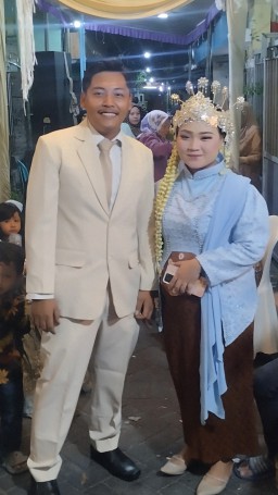 Ngunduh Mantu Keluarga Djumadi Gelar di Jalan Girilaya Surabaya.