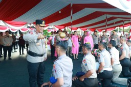 Sebanyak 2.967 Personel Polda Jatim Naik Pangkat di Hari Bhayangkara ke-79