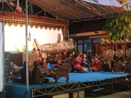 Pentas Seni dan Pagelaran Wayang Kulit Meriahkan Puncak MPLS UPT SD Negeri 123 Gresik