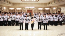 Bupati Gresik Dorong PGRI Jadi Garda Depan Perubahan Pendidikan