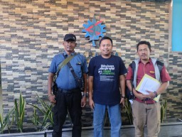 Kunjungan Jatiminvestigasinews. id Bersama Media Seputar Indonesiatv.id  ke SMK Rajasa Surabaya