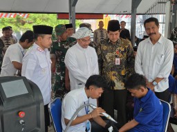Rutan sampang gelar hapus tato gratis bagi warga binaan, peringati HUT RI ke-80 tahun bertemakan Hijrah bareng
