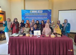 Pemberdayaan Poklahsar Berkah Tiga Dermaga Branta Pamekasan Menuju Akselerasi Penjualan Melalui Digital Marketing dan Manajemen Keuangan