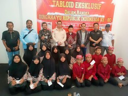 Dirgahayu HUT ke - 80 Media Tabloid Eksklusif.Co.id, Gelar Tasyakuran dan Santunan Anak Yatim