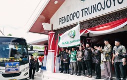Bupati Sampang Berangkatkan Kafilah MTQ XXXI Menuju Jember