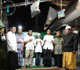 Warga Banyurip Lor Surabaya Cukup Meriah Gelar Maulid Nabi