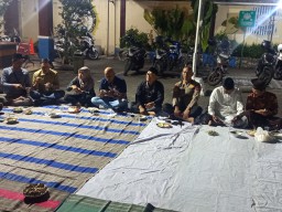Polsek Jambangan Gelar Doa Bersama Warga untuk Keselamatan dan Kebaikan Negeri
