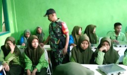 Murid Jrengik Tulis Menu di Ompreng, SPPG Hadirkan Hidangan Sehat yang Bikin Anak Semangat