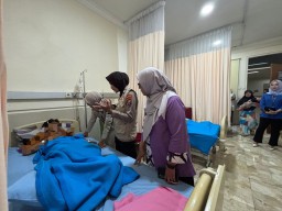 Polda Jatim Beri Trauma Healing Korban Runtuhnya Bangunan Ponpes Al-Khoziny Sidoarjo