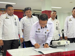 Lapas Narkotika Pamekasan Lakukan Penandatanganan Komitmen Bersama Jajaran Pemasyarakatan, Tegaskan Komitmen Berantas HALINAR