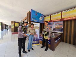 Samsat Surabaya Timur, Program Polantas Menyapa Hadir Melayani Masyarakat dengan Humanis
