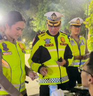 Polisi Razia Pemobil Mabuk Usai Pesta Halloween di Surabaya