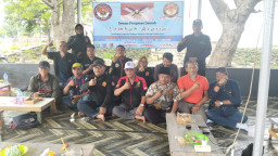 LSM Lembah Arasia Gelar Rapat Koordinasi dan Konsolidasi di Warung Putri Kuning Kawasan Wisata Gudang Peluru Surabaya
