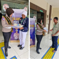 Petugas Pelayanan Siap Bantu dan Arahkan Wajib Pajak di Samsat Surabaya Utara, Cepat Mudah dan Ramah
