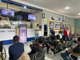 Satlantas Polres Bangkalan Menyapa Masyarakat, Terkait Mekanisme Pembuatan dan Perpanjangan SIM