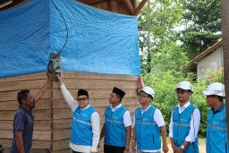 Listrik untuk rakyat , PLN Hadirkan Cahaya Bagi Masyarakat di Konawe Sulawesi Tenggara