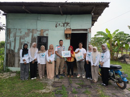 YBM PLN UIP JBTB Salurkan Program Berbagi Cahaya untuk Sahabat Seiman dan Pelaku UMKM di Gresik Selatan