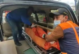 Kecelakaan Maut Motor Tertabrak Truk di Surabaya, Istri Tewas Terlindas Suami Selamat